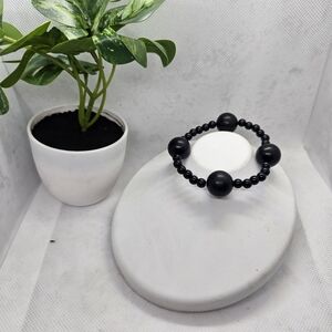 Elegant Black Beaded Bracelet